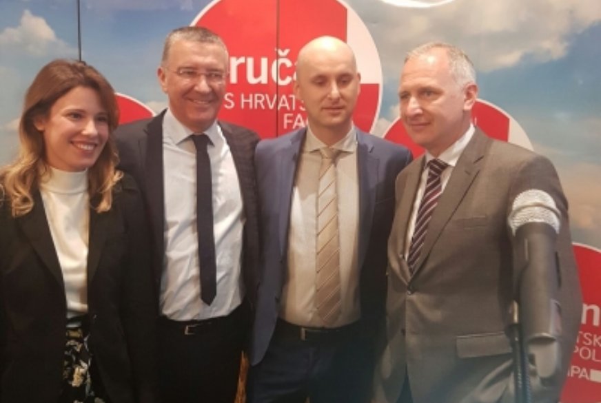 DORUČAK S HRVATSKIH FARMI