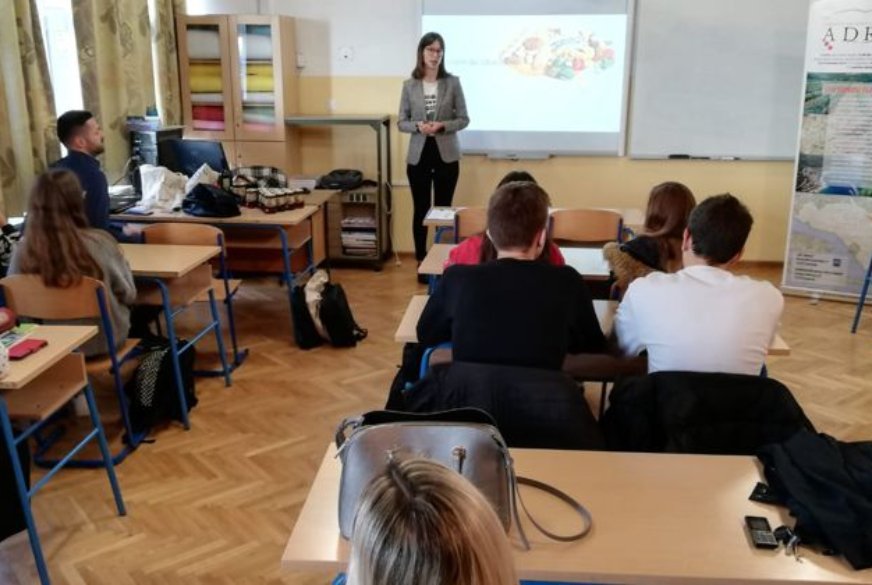 Zdrava hrana i u EKO Osnovnoj školi „Dr. Franje Tuđmana“ u Brelima