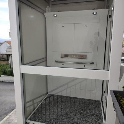 Lift Za Karmen 7